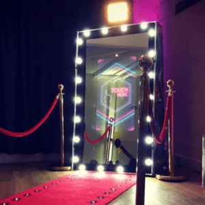 INTERACTIVE & BOOTHS